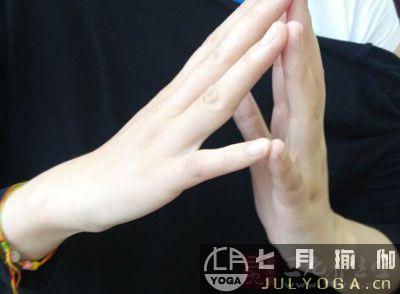瑜伽手印 瑜伽中的每根手指都有不同含义